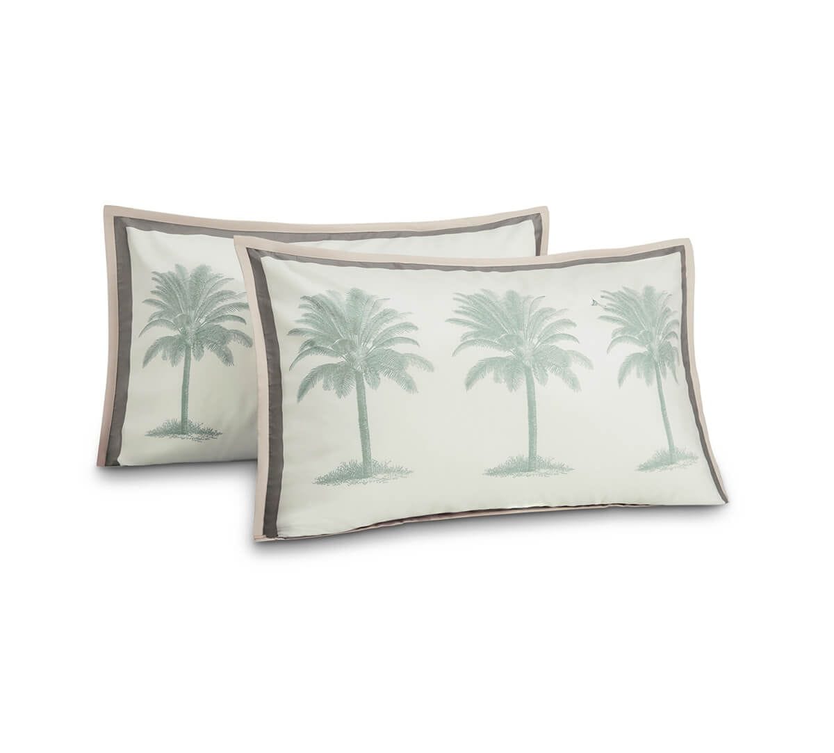 India Circus by Krsnaa Mehta Pathway of Pergolas Bed cover set