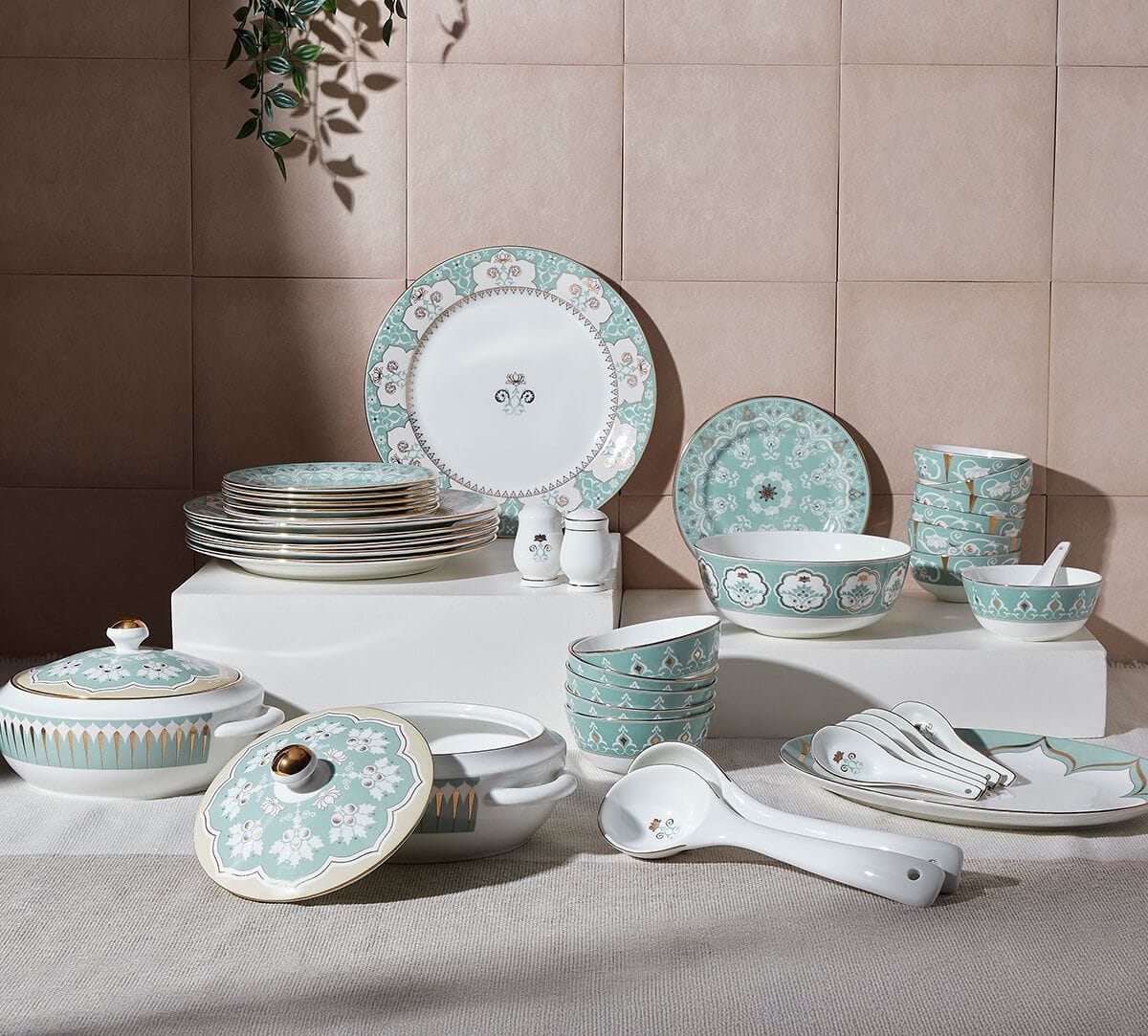 India Circus by Krsnaa Mehta Regal Romance Dinner set 40 Pieces