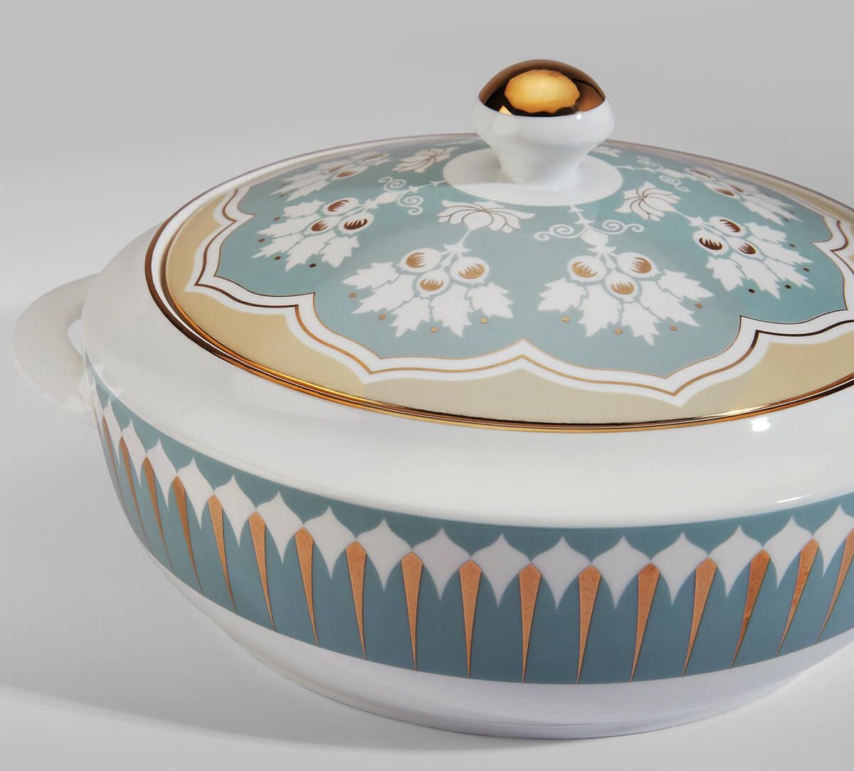 India Circus by Krsnaa Mehta Regal Romance Dinner set 40 Pieces